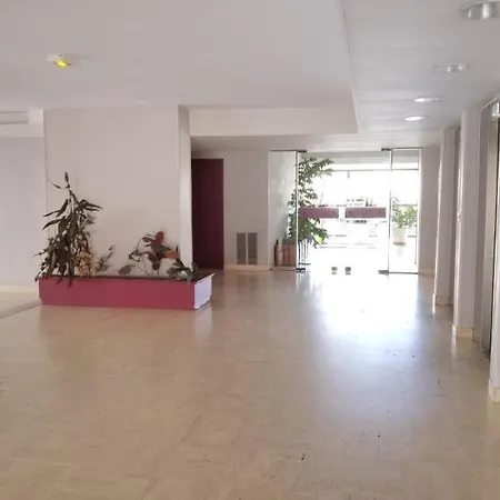 Apartment T2 Proche Chateau, Gare, Uco, Parking Prive