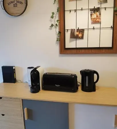 Apartament T2 Proche Chateau, Gare, Uco, Parking Prive Gratuit Angers