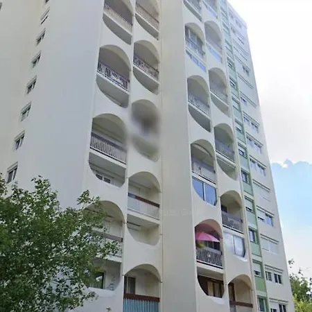 T2 Proche Chateau, Gare, Uco, Parking Prive Gratuit شقة أنجير