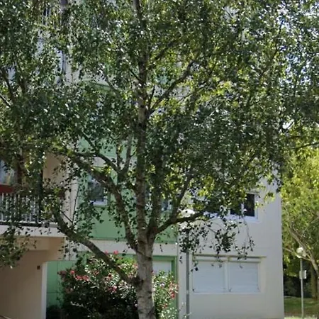 T2 Proche Chateau, Gare, Uco, Parking Prive Gratuit *