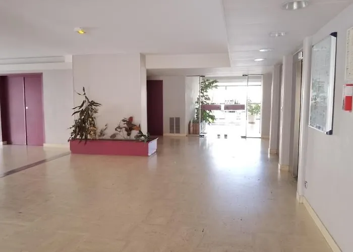 Appartement T2 Proche Chateau, Gare, Uco, Parking Prive Gratuit