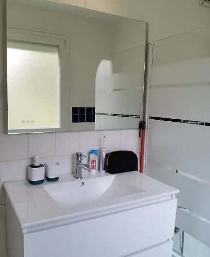 아파트 T2 Proche Chateau, Gare, Uco, Parking Prive Gratuit *