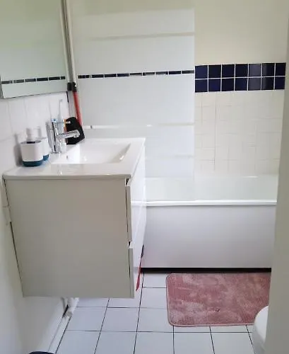 아파트 T2 Proche Chateau, Gare, Uco, Parking Prive Gratuit