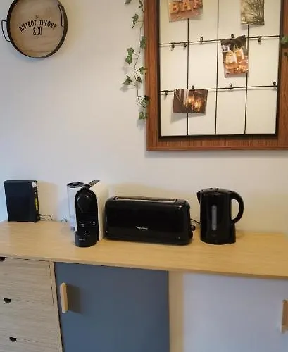 Appartement T2 Proche Chateau, Gare, Uco, Parking Prive Gratuit Angers